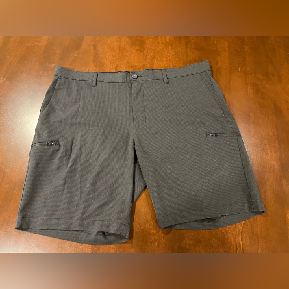 Tommy Bahama Coast Cargo IslandZone® Charcoal Shorts